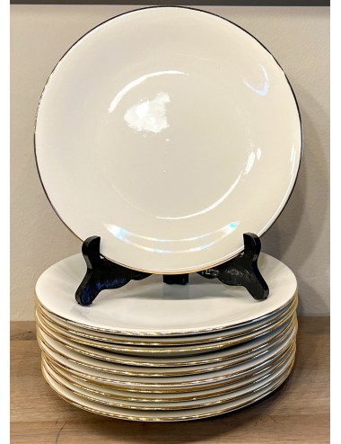 Dinerbord - Boch - crème kleurig bord met een goudkleurige omranding