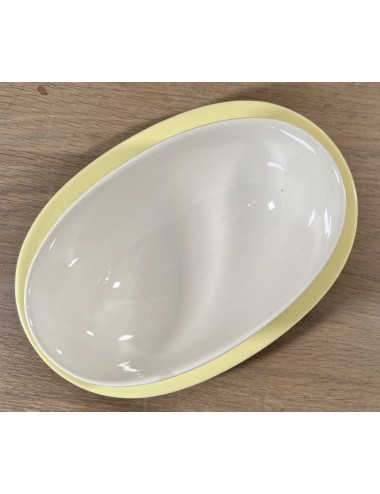 Gravy / Sauce bowl - Petrus Regout - 1950s - décor in yellow pastel color with white interior