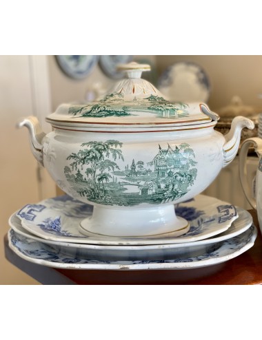 Soup tureen - large oval model - Faiencerie de Jemappes - décor vam Asian-looking buildings and trees with gold lines