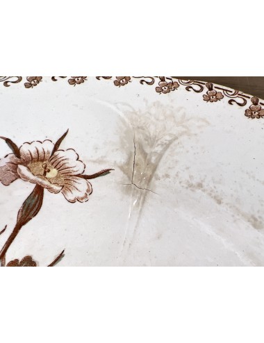 Diep bord / Soepbord / Pastabord - Longwy - NIELLES - décor van bloemen in bruin/grijs/groen met embossed tekening - Art Nouveau