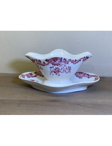 Gravy boat / Sauce boat - unmarked - only a blind mark 2C - version in red transfer decor