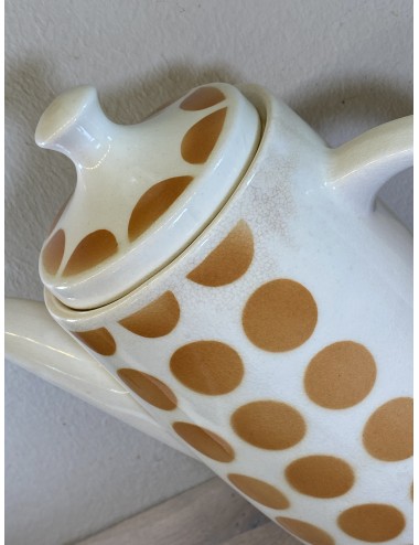 Coffee pot - Torgau - marked 'foreign' and number 26 - decoration of brown spheres - shape GUDRUN