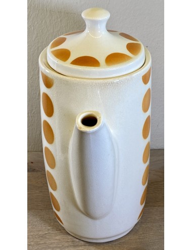 Coffee pot - Torgau - marked 'foreign' and number 26 - decoration of brown spheres - shape GUDRUN