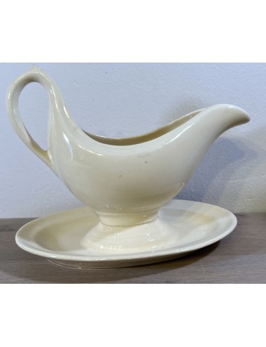 Gravy boat / Sauce boat - Boch Frères - executed in cream color - 1940-1945