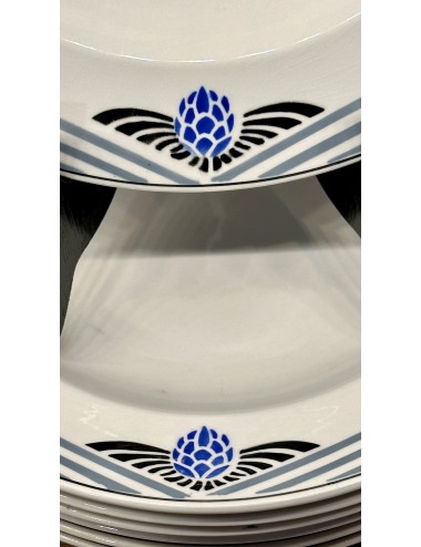 Diep bord / Soepbord / Pastabord - Boch - décor PIN met een denneappel - model MERCURE