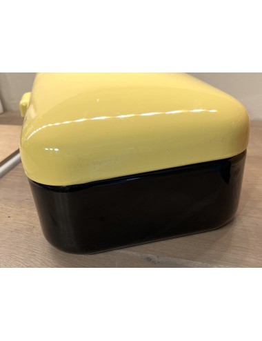 Bread bin - enamel version in black with a yellow enamel lid