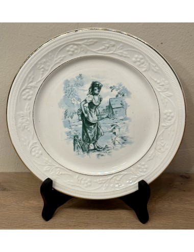 Breakfast plate / Dessert plate / Decorative plate - Petrus Regout - décor 244 in green with image of a woman