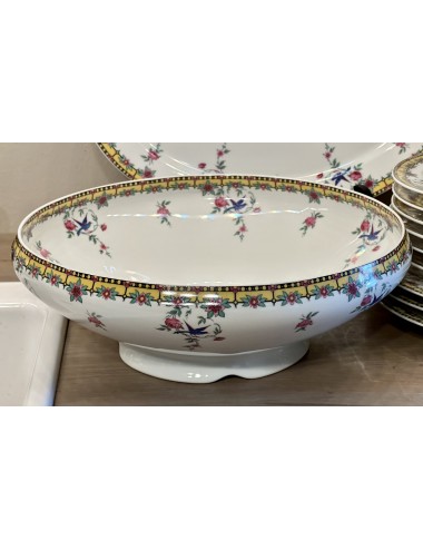 Salad bowl - large model - Limoges B & Cie (Balleroy) - décor in yellow - made for/sold by A. Tytgad