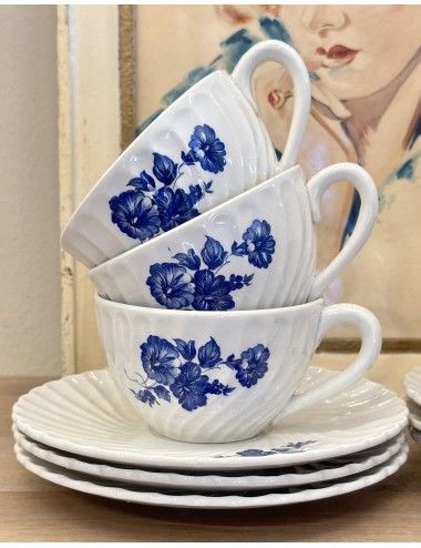 Cup and saucer - K&G Luneville - Badonviller - twisted model with a décor of blue flowers