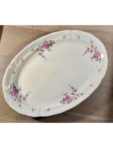 Plate - larger oval model - Mosa - décor in blue/pink flowers