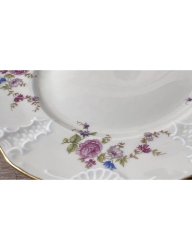 Breakfast plate / Dessert plate - Mosa - décor in blue/pink flowers