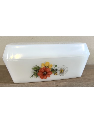 Butter dish - 1970s - glass model - Arcopal France - décor with flowers on both sides