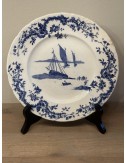 Dinner plate / Dinner plate - Stoke on Trent, England - décor executed in blue with a sailboat and a rowboat