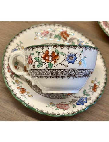 Cup and saucer - small, mocha, model - Copeland Spode RdNo 629599 - 1920s - décor CHINESE ROSE in brown with floral decor