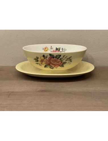 Gravy boat / Sauce bowl - Royal Sphinx - 1963 - décor HUNGARY executed in yellow with white inside