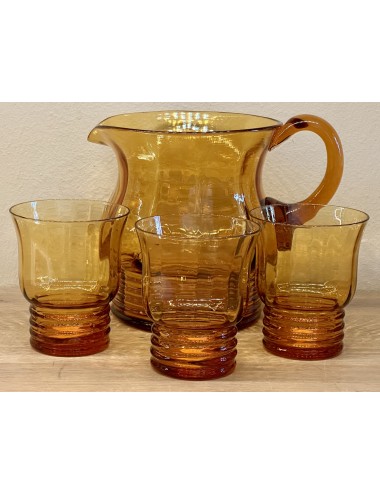 Drinkglas - uitgevoerd in bruin glas