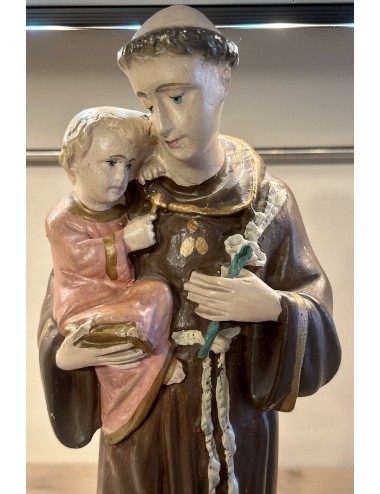 Beeld van een Heilige met kind op de arm
