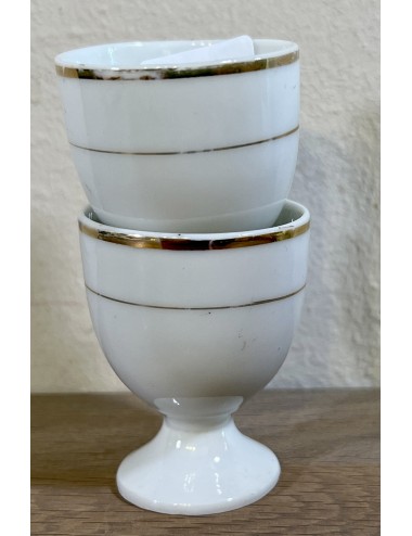 Egg cup - porcelain - unmarked - executed with gold colored lines