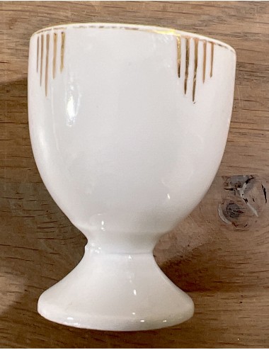 Egg cup - porcelain - unmarked - executed with transverse gold lines