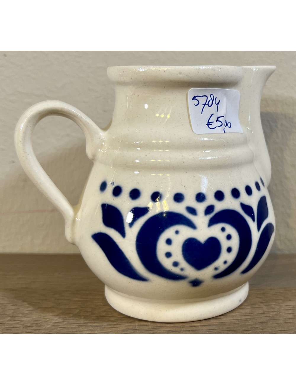 Milk jug - Torgau (Germany) - décor in blue with a heart in the center section