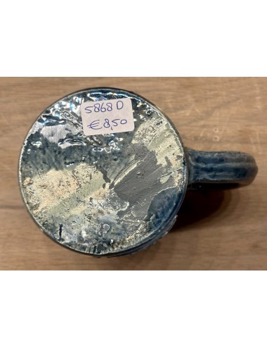 Bierpul - handgemaakt door A. Noseda uit Kuurne - gemerkt binnenin bodem - blauw model