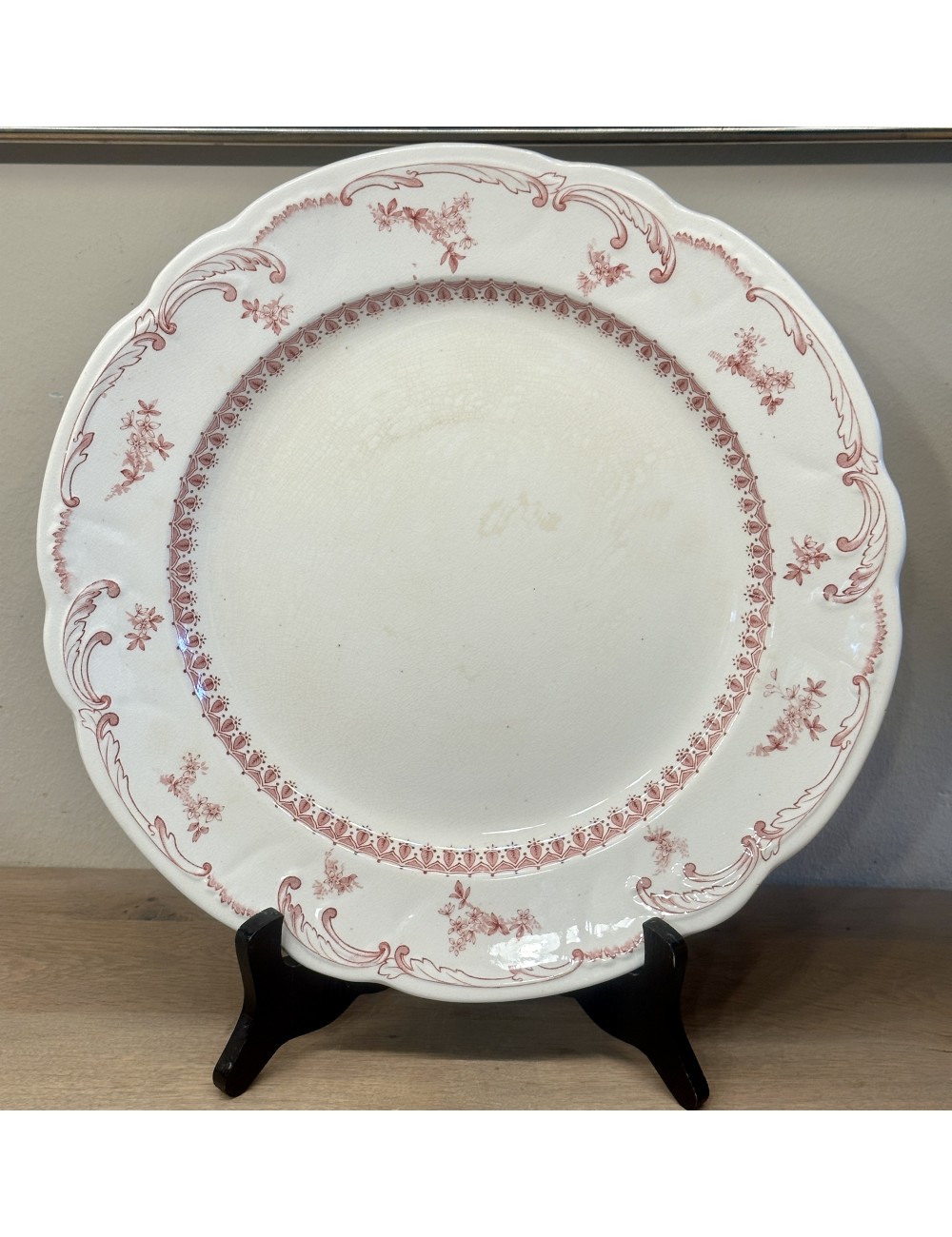Plate - large round model - Ridgeways England - décor LORNA in red