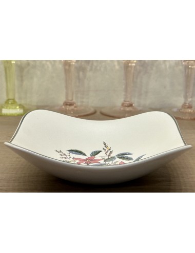 Bonbon dish / Plate - square, curved model - frosted glazed - Midwinter, Staffordshire - STYLECRAFT Fashion