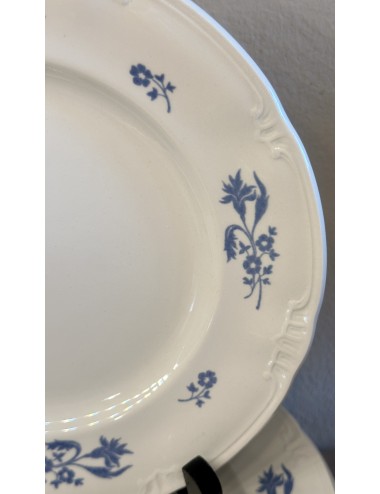 Breakfast plate / Dessert plate - not marked but Boch - décor executed with a light blue floral border