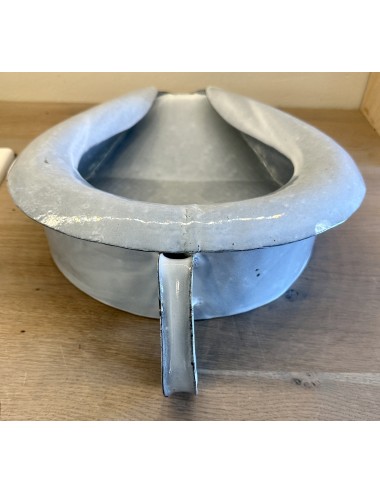 Bedpan / Understove - gray mottled enamel - with handle