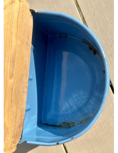 Storage jar - enamel - unmarked (Denmark?) inscription SALT executed in blue enamel