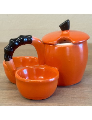 Mustard set - unmarked with number 7821 on the bottom - executed in porcelain with orange/black color