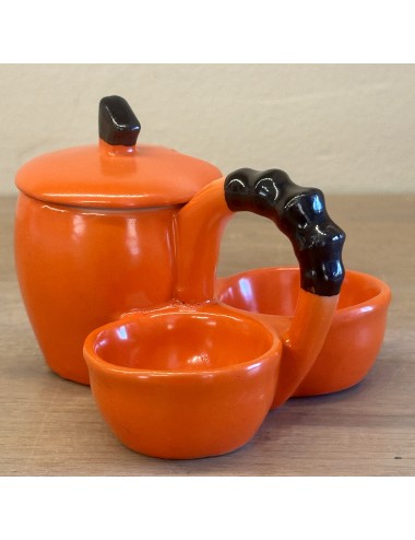 Mustard set - unmarked with number 7821 on the bottom - executed in porcelain with orange/black color