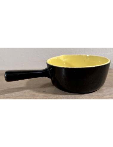 Bowl - with stem/handle - Villeroy & Boch - décor executed in black with yellow