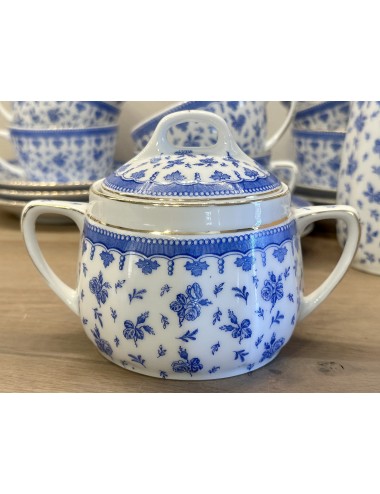 Sugar bowl - KPM Germany - décor of white with blue roses/flowers
