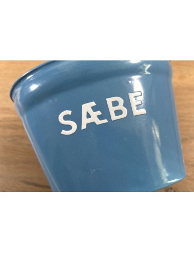 Houder voor SAEBE (zeep) - ophangmodel - Deens emaille? (gemerkt met GM) - geheel blauwe uitvoering