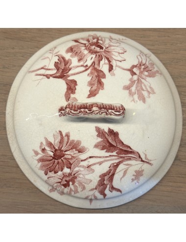 Lid of a round soap dish - brand unknown - décor in red with flowers