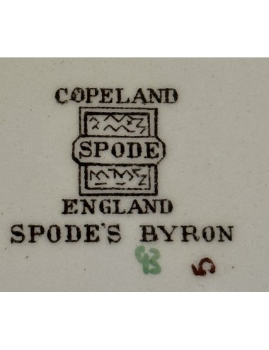 Kop en schotel - grote maat - Copeland Spode England - décor SPODE'S BYRON in meerkleurige uitvoering