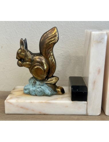 Bookends - 2 pieces - executed in a white/pink marble base with black and squirrels in spelt (metal)