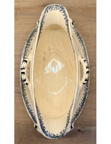 Gravy boat / Sauce bowl on bottom dish - U&Cie (Utzschneider & Cie) Sarreguemines - décor GROSEILLES executed in blue/jeans blue