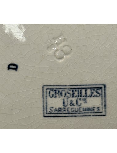 Schaal - groter, rond, model - U&Cie (Utzschneider & Cie) Sarreguemines - décor GROSEILLES uitgevoerd in blauw/jeansblauw