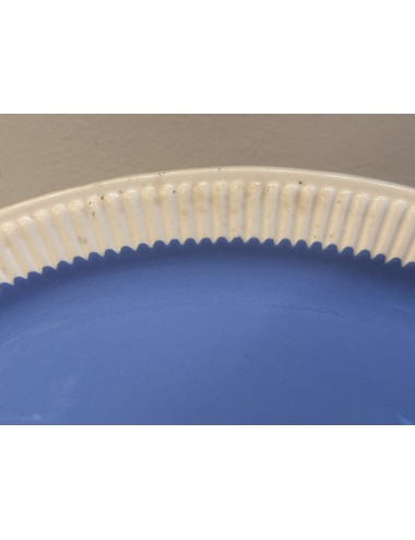 Plate - oval model - V&B (Villeroy & Boch) - LIDO V.F. Paris executed in blue