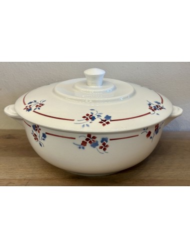 Tureen / Cover dish - St. Amand Ceranord - décor SENLIS executed in blue/red spray decor