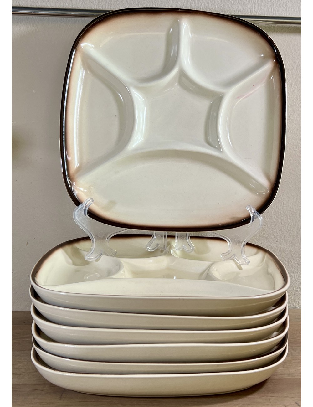 Fondue plate / Gourmet plate - square model - Boch - shape MENUET? - décor SIERRA in brown/cream finish