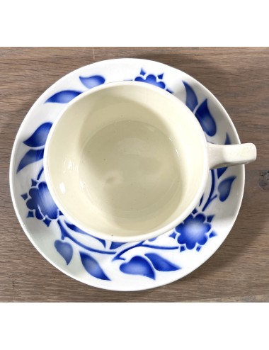 Cup and saucer - Petrus Regout - décor 427 executed in blue - model GOUDA