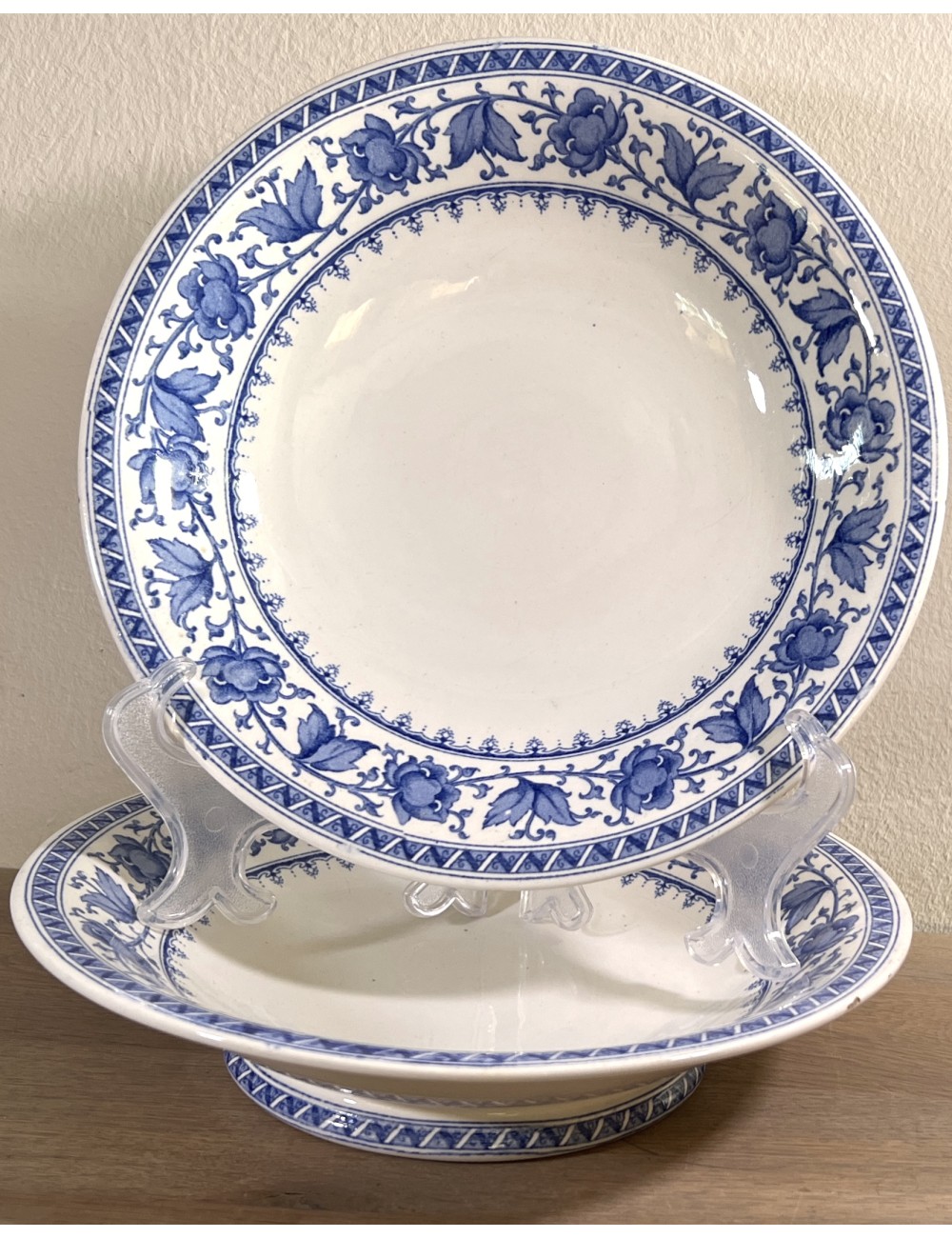 Tazza / Presentation bowl - on low pedestal - Sarreguémines - décor SYRA executed in blue