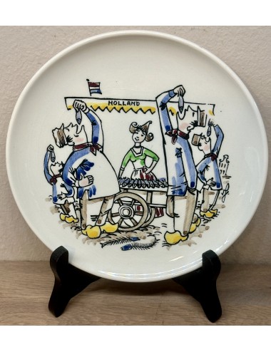 Decorative plate / Plate - Gouda-Holland Goedewaagen - décor of a herring stand