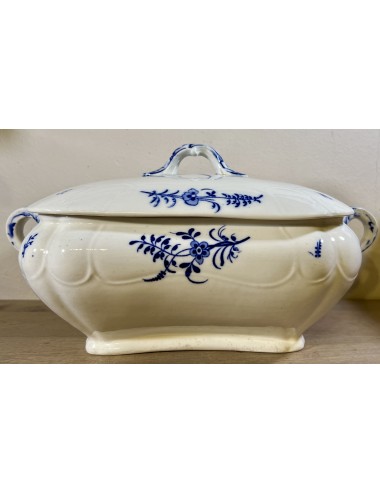 Soup tureen / Deck dish - rectangular, higher, model - Brown, Westhead Moore & Co. - décor CHANTILLY executed in blue