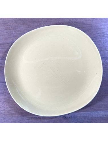Breakfast plate / Dessert plate - Boch Keralux - shape BEAUTY LINE - décor JAUNE - 1955