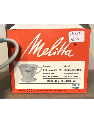 Koffiefilter / Schnellfilter / filtra da caffè / filtre à café - 102 - MELITTA - geheel PASTEL GROEN van binnen en buiten