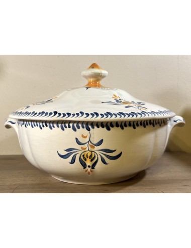 Soup tureen / Deck dish - recess in the lid - Sarreguemines - décor 3050A with processing in blue and orange